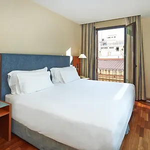 https://hotel-nh-barcelona-centro.catalonia-hotels.com