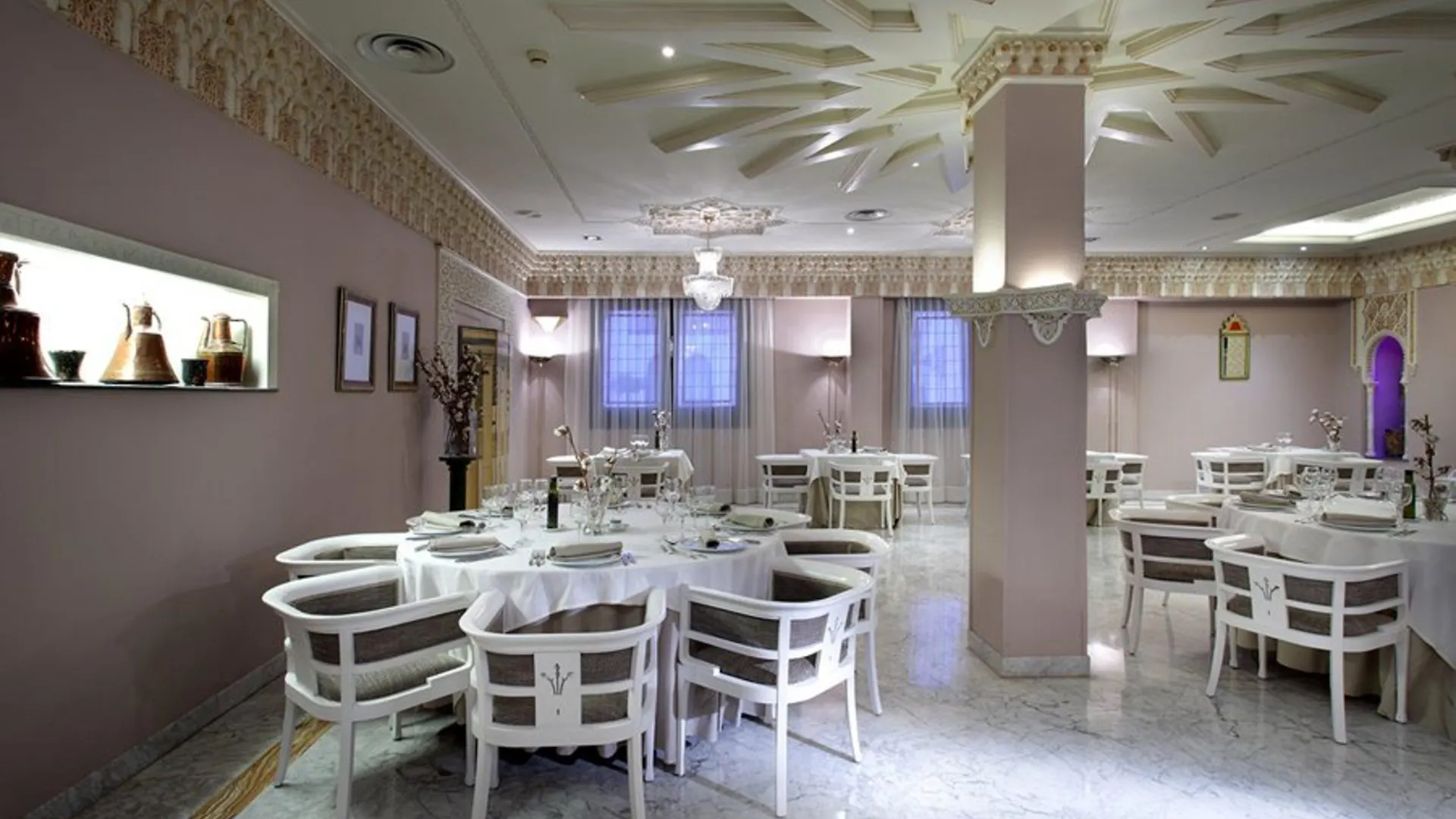 Hotel Abades Benacazon 4*,  Spain