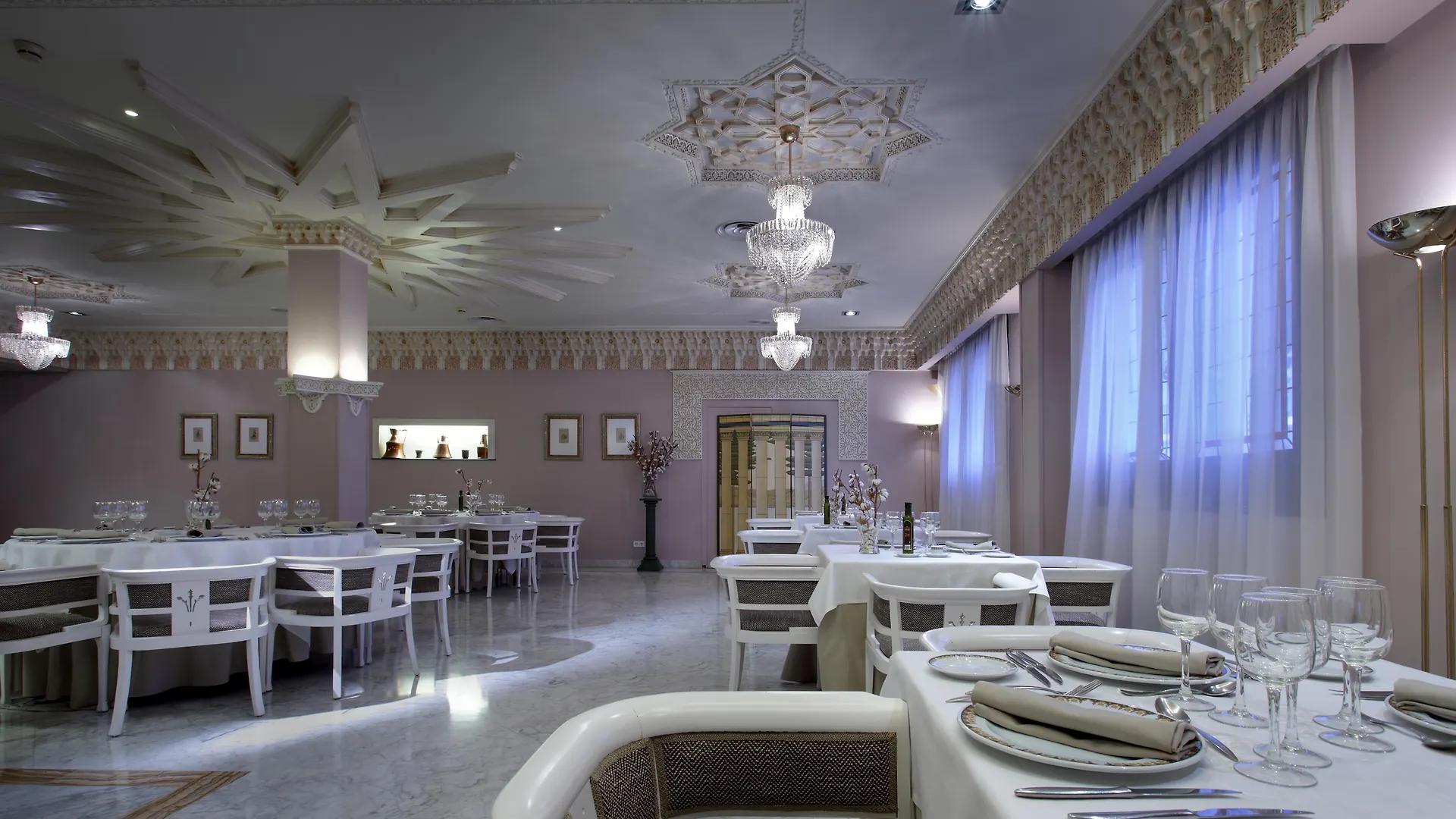 Hotel Abades Benacazon