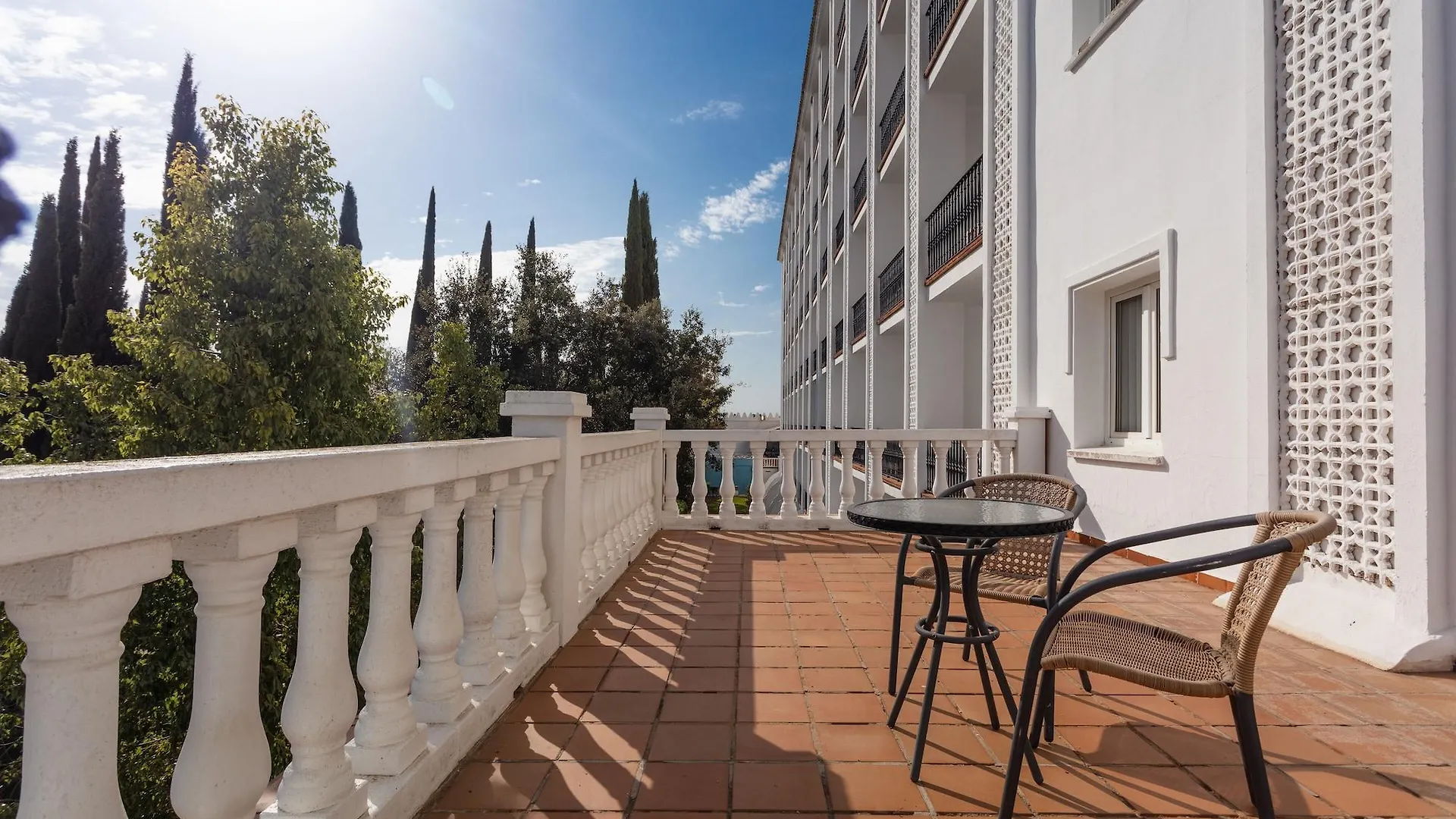Hotel Abades Benacazon