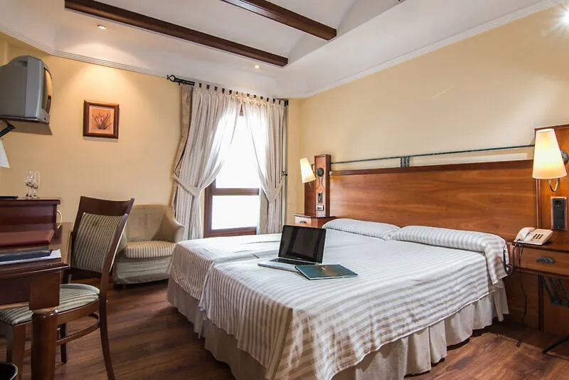 Hotel Abades Benacazon 4*,